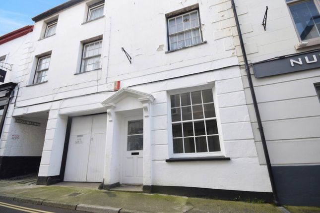 1-bed flat on Allhalland Street, Bideford, £485/mo