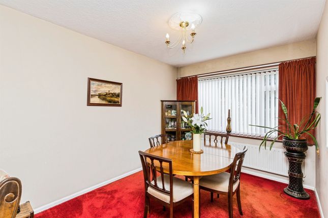 Victoria Avenue, Burgess Hill photo 4