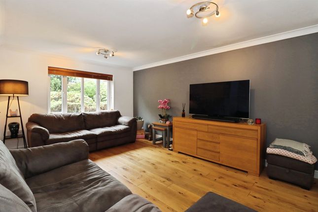 73, Kings Drive, Bristol photo 2