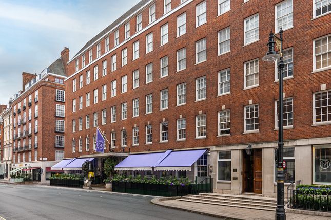 17, 33 Grosvenor Square, London photo 3