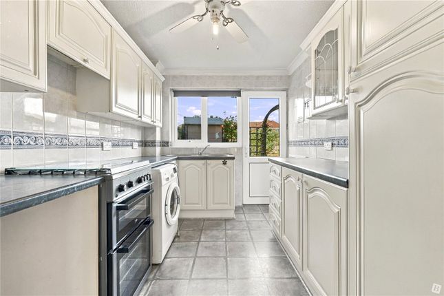 85, Abbotsleigh Road, Chelmsford photo 3