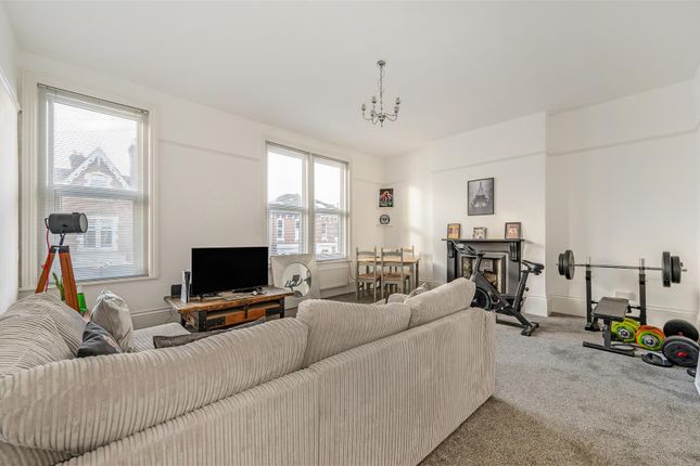 First Floor Flat, 9, St. Ursula Grove, Southsea photo 3