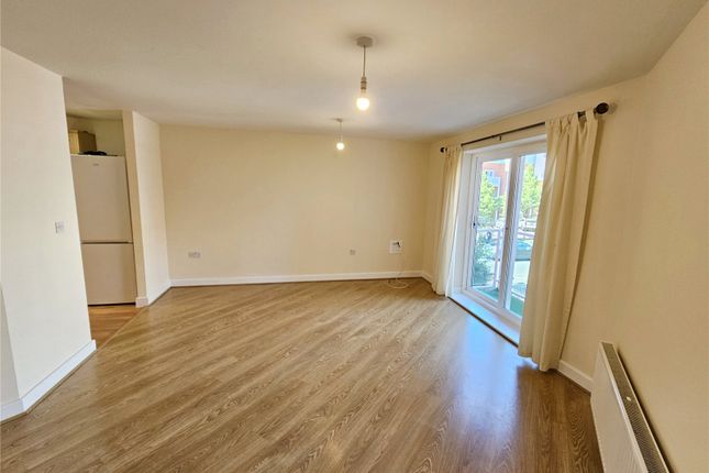 Flat 4, Tadworth Court, 16, Reynolds Avenue, Surrey photo 3