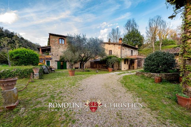 Thumbnail Country house for sale in Loro Ciuffenna, Tuscany, Italy