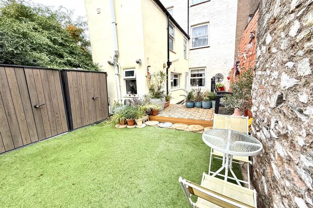 4, Henrietta Road, Exmouth photo 3