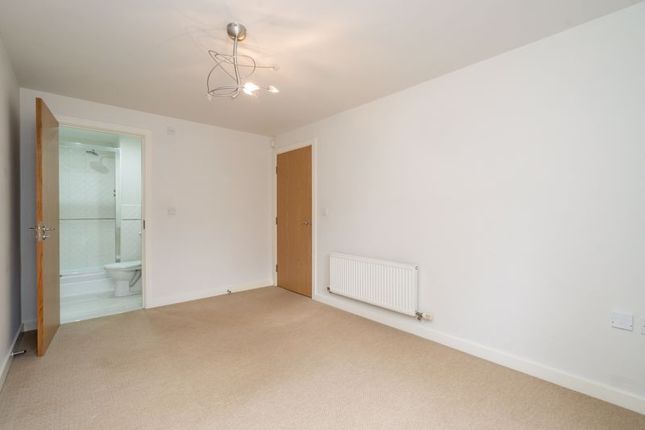 Flat to rent in Merryfield Grange, Heaton, Bolton, Lancashire
