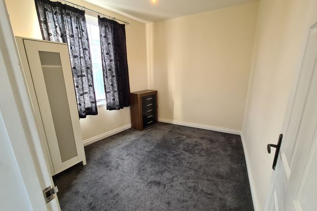 3, Empire Court, Rugby photo 2