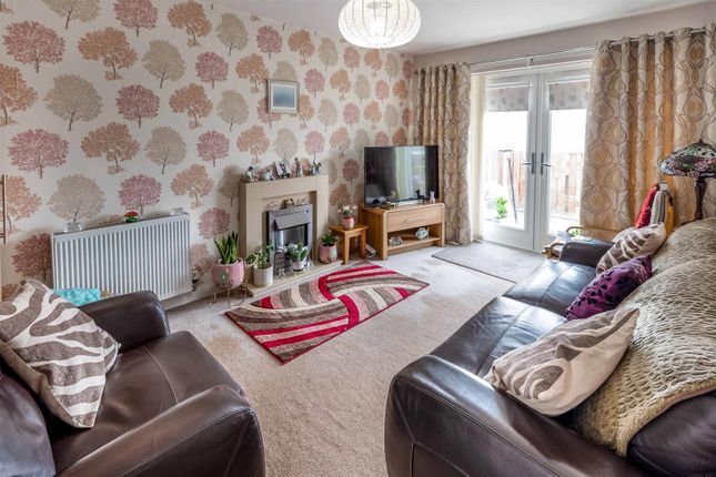 Aubrey Senior Way, Rotherham photo 4