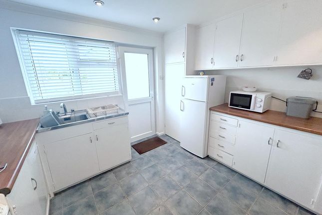 84, Laflouder Fields, Mullion photo 2