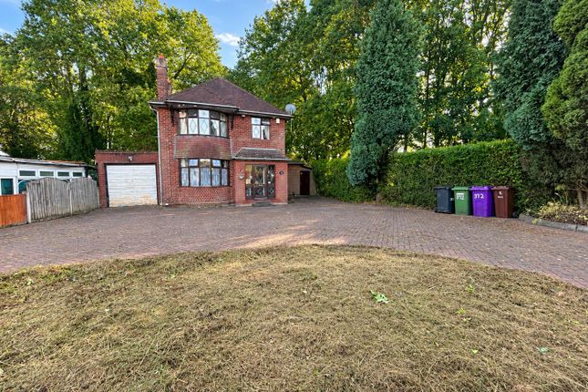 3-bed detached on 372, Lichfield Road, West Midlands, £300,000
