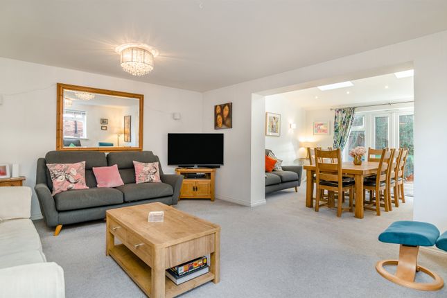 15, Clos Ystwyth, Caldicot photo 4