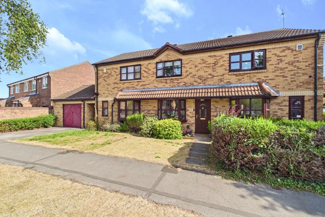 37, Ebsay Drive, York photo 3