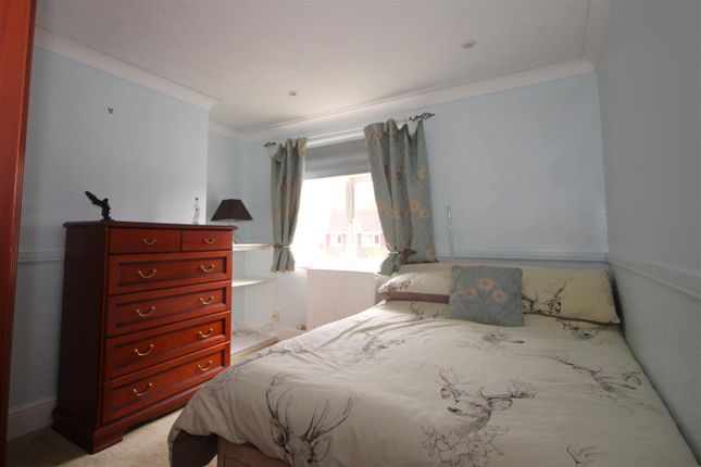 Flat for sale in Manor Road, Upper Beeding, Steyning