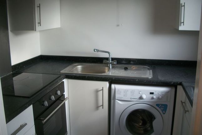 Flat 4, Randolph Court,46, Station Approach, Coulsdon photo 4