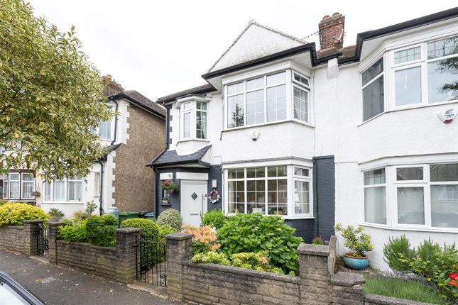 Thumbnail Property for sale in Alma Avenue, London