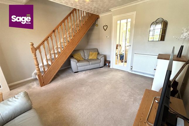 24, Chester Close, Pontypool photo 4