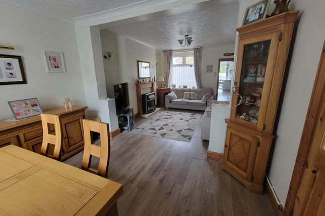 19, Heol Morlais, Trimsaran Llanelli photo 4