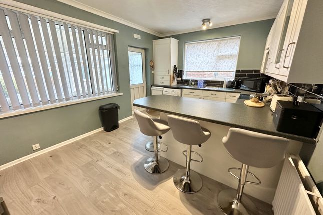 17, Mill Hey Avenue, Poulton-Le-Fylde photo 4