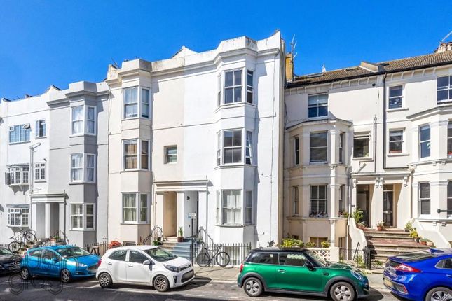 Lansdowne Street 21 Flat 3-021(1) (Custom).Jpg
