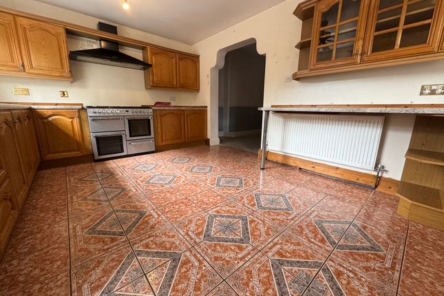 84, Uppermoor Road, Derby photo 3
