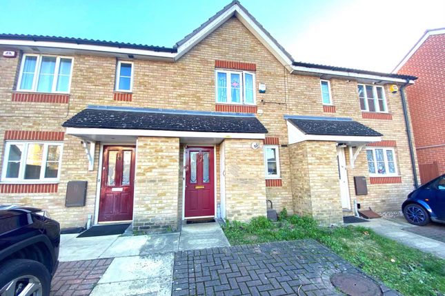 Terraced house for sale in County Road, Beckton