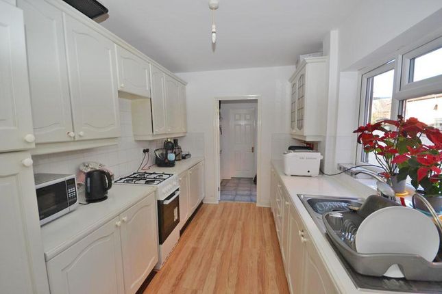 Terraced house to rent in Oxford Street, Wolverton, Milton Keynes, Buckinghamshire