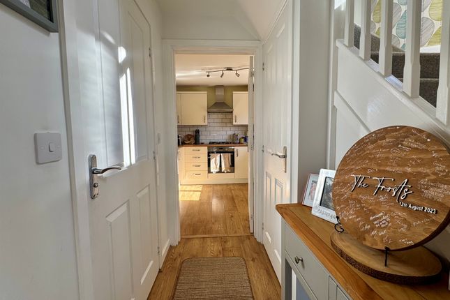 4, Magda Close, Peterborough photo 2