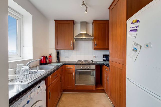 Thumbnail Flat to rent in Station Road, 6Ux, Wood Green, London