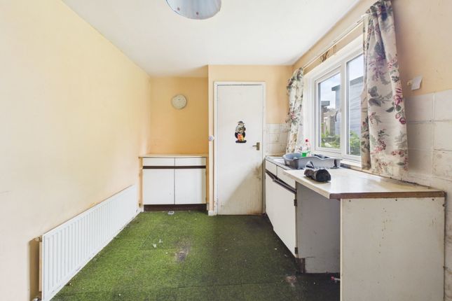 18, Hart Green, Cinderford photo 4