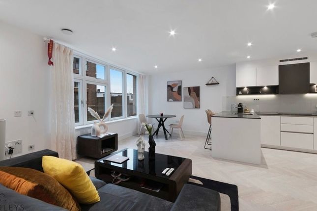 Flat for sale in Jewel House, 5 Serling Way