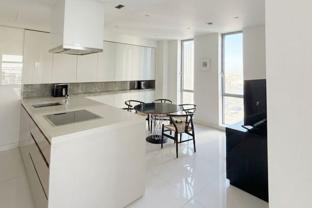 Flat 3502, 1 Pan Peninsula Square, London photo 2