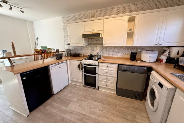 53, Tangmere Drive, Hampshire photo 4