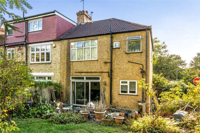 49, Brookside, Barnet photo 2