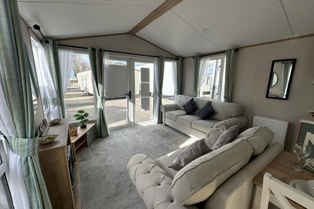 Mobile/park home for sale in Atlas Heritage, Lakeside Holiday Park, Chichester