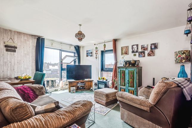 Flat 15, Duke House, Princes Street, Swindon photo 4