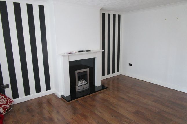 28 Attlee Road, Bentley, WALSALL, WS2 photo 5