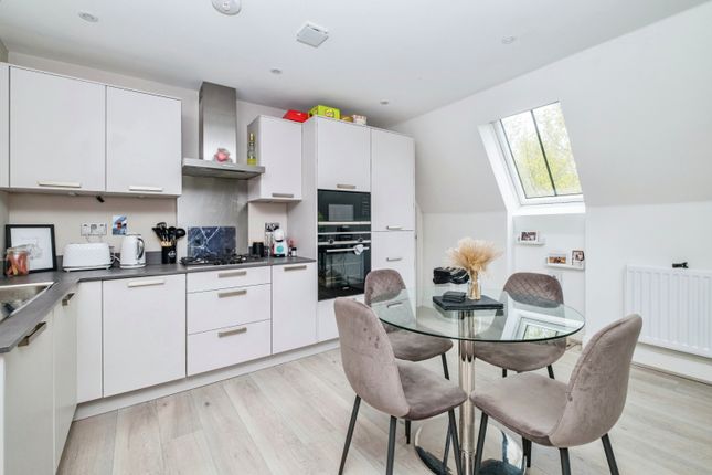Flat for sale in Mill Road, Epsom