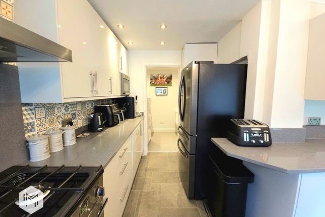 6 Twiss Green Lane, Warrington photo 3