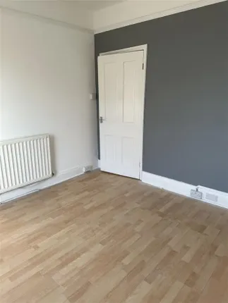 Flat, Cramlington photo 5