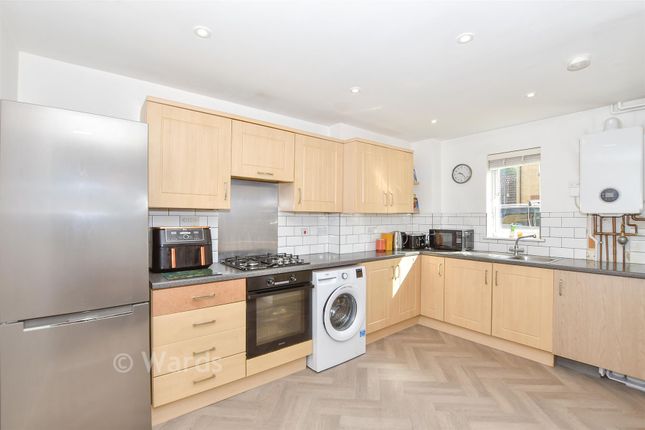 46, Furfield Chase, Maidstone photo 4