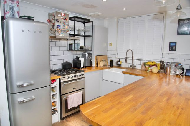 Flat for sale in Lantern House, Connaught Mews