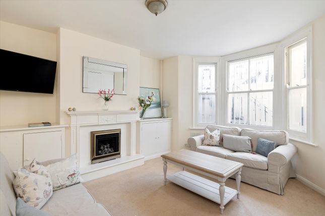 Flat for sale in Upcerne Road, Chelsea, London