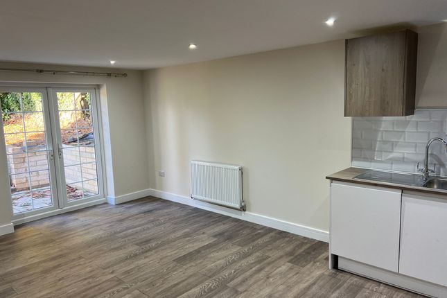 Harvil Road, Ickenham photo 3