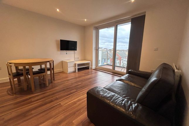 Flat 403, Skylark House, Drake Way, Reading photo 3