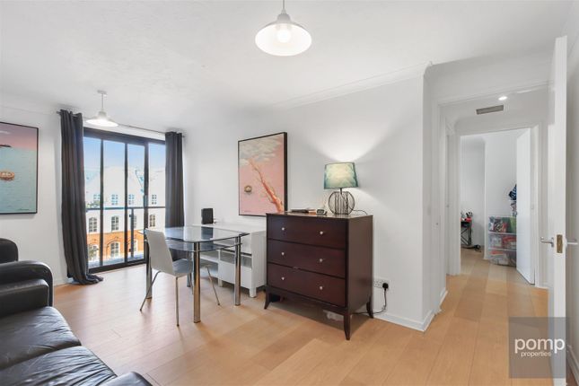 Flat for sale in Savoy Court, Cromwell Road, Earls Court