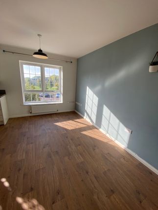 Thumbnail Duplex to rent in Village Green Way, Kingswood, Hull