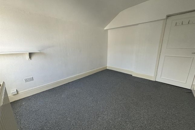 98,FFF, North Road, Cardiff photo 4