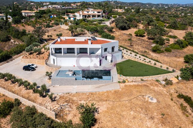 Villa for sale in Loulé, Loulé (São Clemente), Loulé Algarve