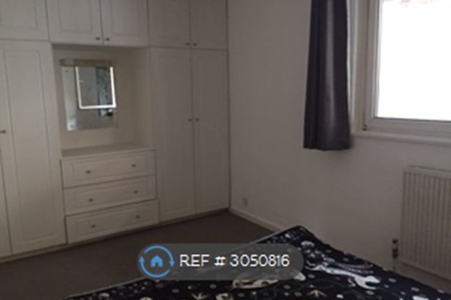 Flat, Vickery Court Mitchell Street, London photo 5