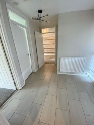 28 Carnarvon Road, LIVERPOOL photo 4